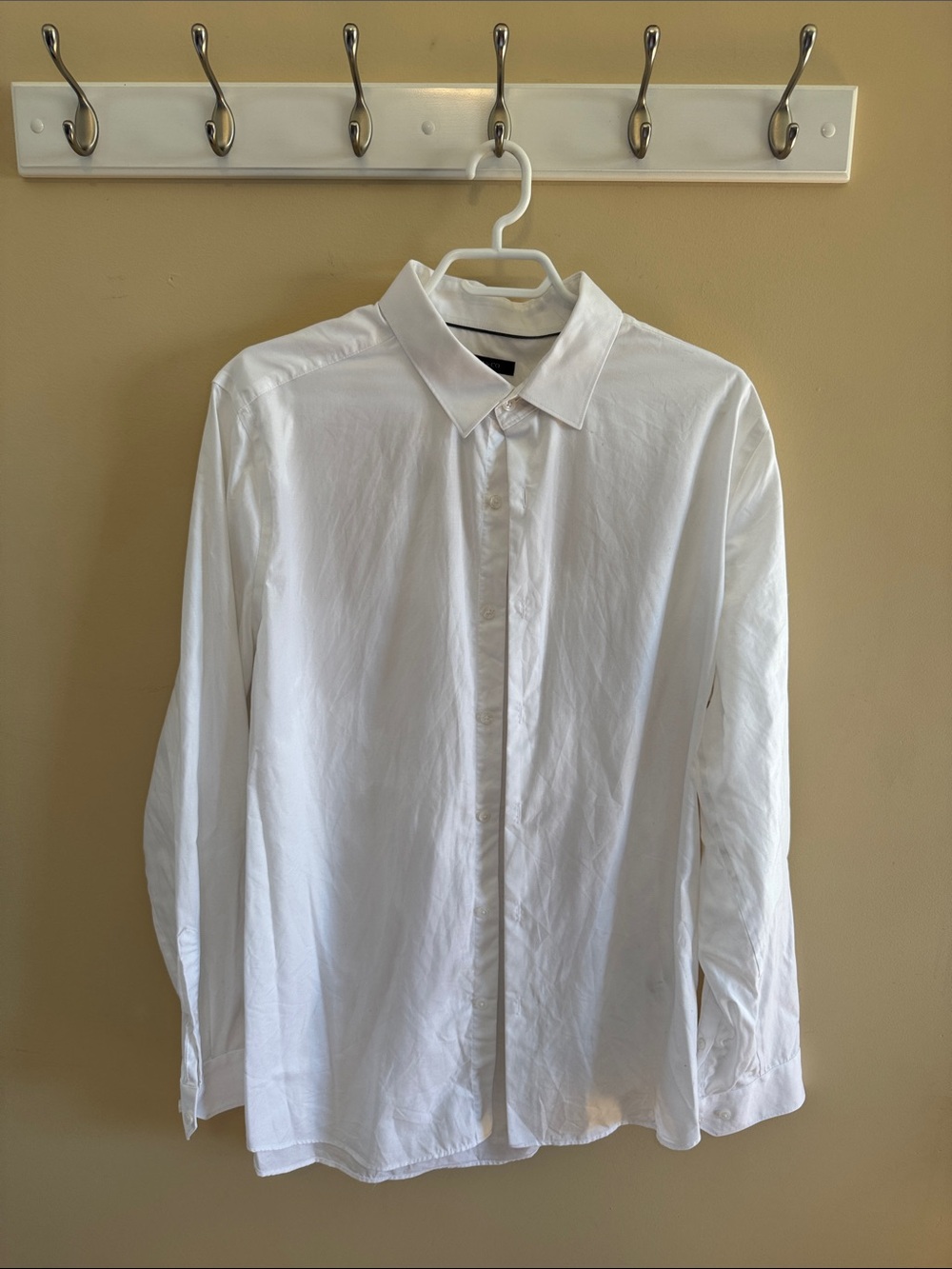 RW&CO. White Men's Long-Sleeve Dress Shirt - Point Collar